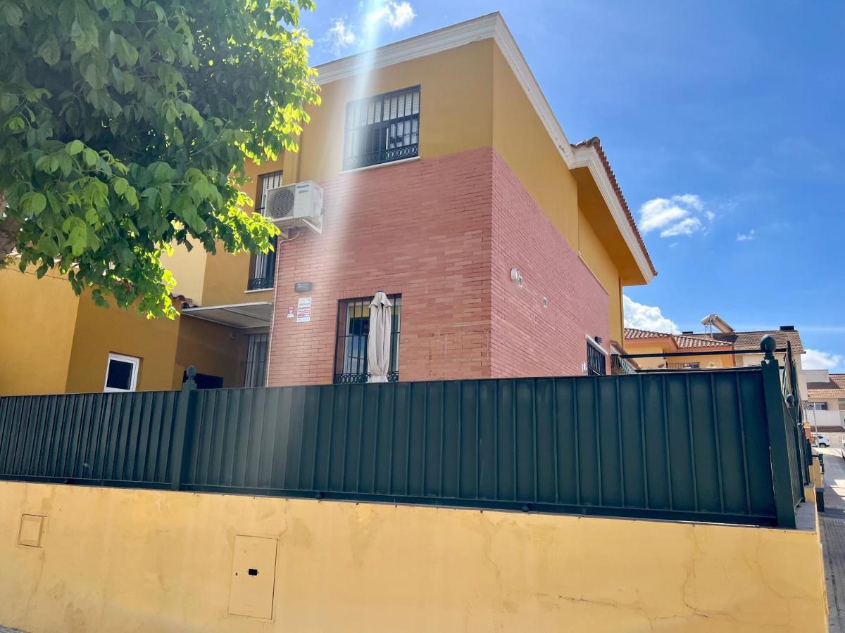 Villa La Casa Del Oro Bormujos Exterior foto